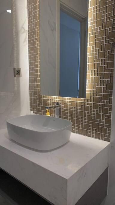 The Rixx Classic Apartment@d1/pool/gym/netflix/fun Căn hộ