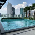The Rixx Classic Apartment@D1/Pool/Gym/Netflix/Fun