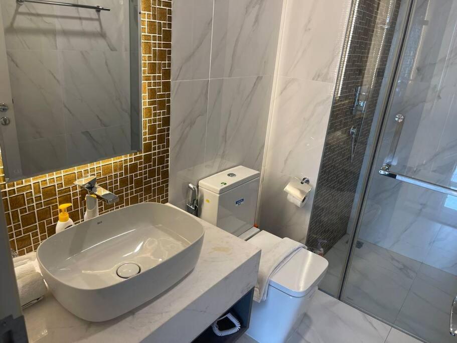 The Rixx Classic Apartment@d1/pool/gym/netflix/fun * TP. Hồ Chí Minh